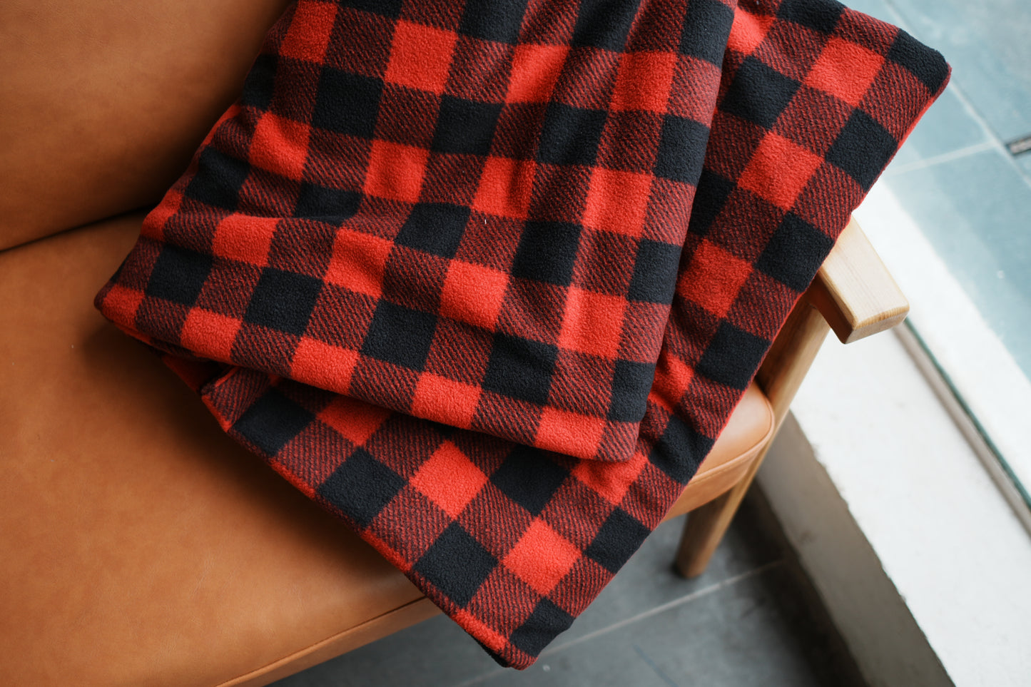 Black and red squares